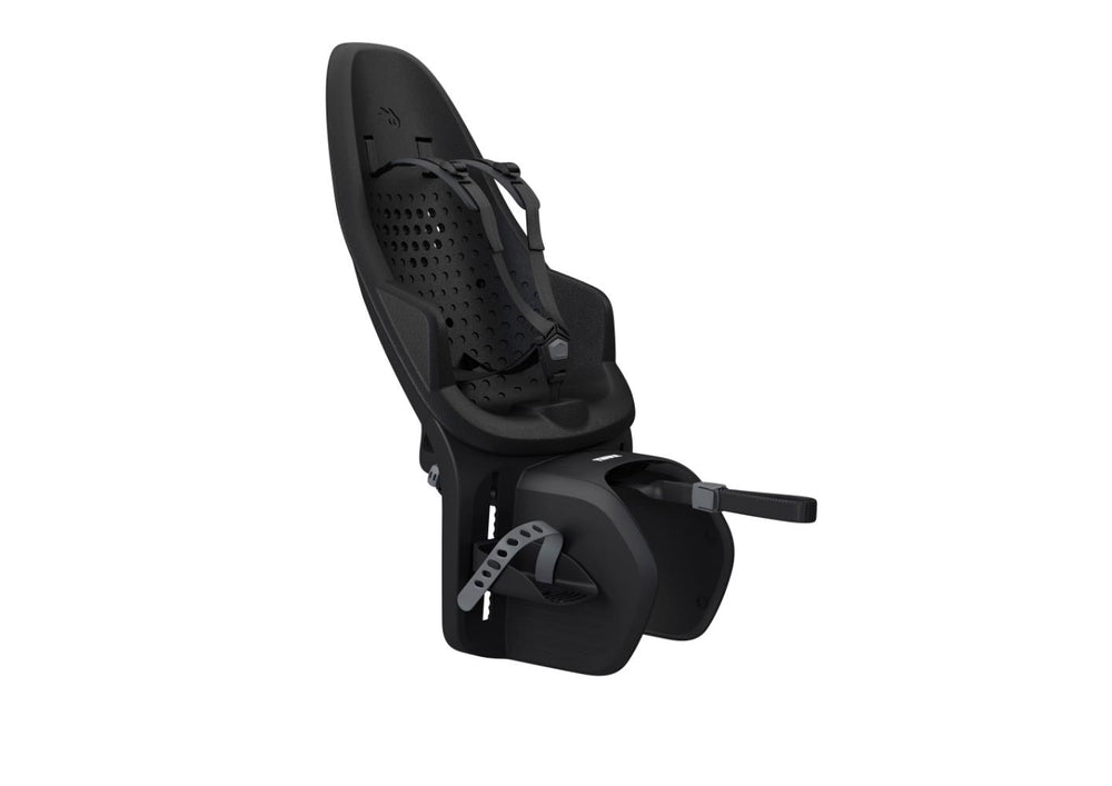 Barnestol Thule Yepp Maxi 2 i sort, designet til montering på bagagebærer, ideel til sikker transport af børn på cykelture.