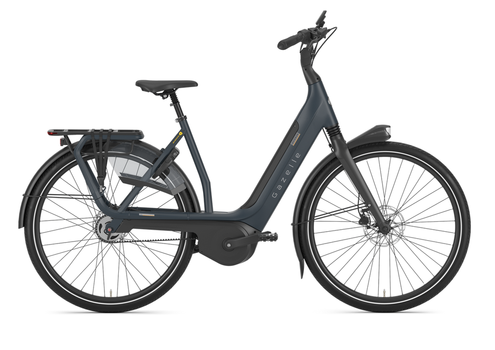 Gazelle Avignon C5 Dame Orion Blue 2025 cykel i elegant blå farve, set fra siden med kurv og skivebremser.