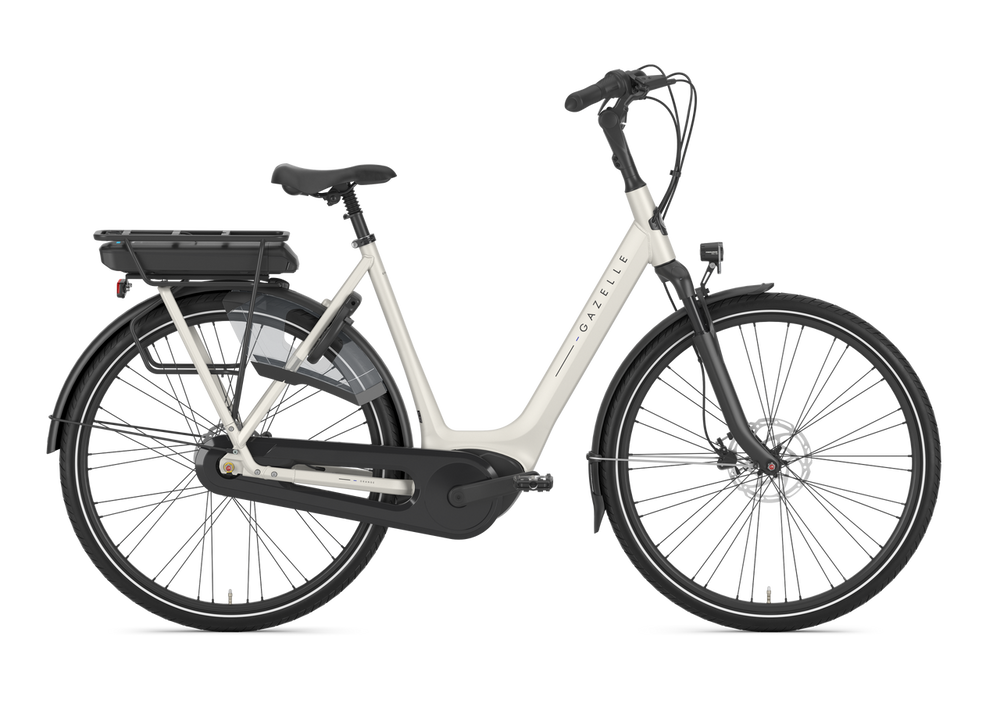 Gazelle Arroyo C8 Dame Ivory White 2025 cykel med elegant design, hvid ramme og komfortabelt sæde, set fra siden.