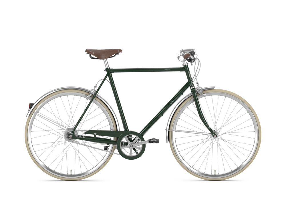 Herrecykel Gazelle Van Stael i farven Hunter Green, med klassisk design og robuste dæk, ideel til både bykørsel og længere ture.