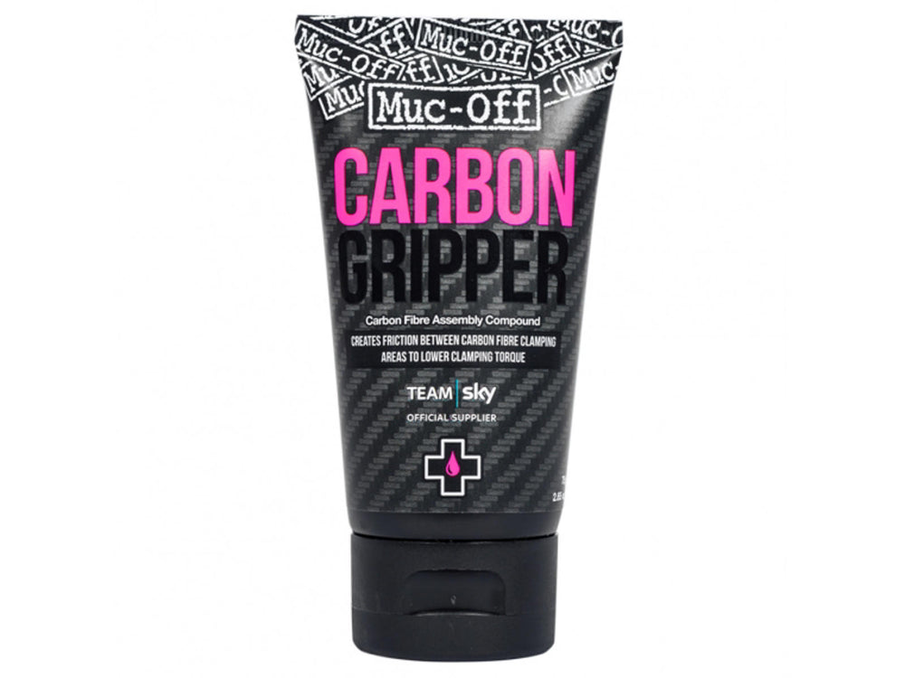 Billede af Mucoff Carbon Gripper, en sort og rød cykelgriber lavet af letvægts carbonmateriale, designet til at sikre en solid og komfortabel greb om cykelstyr.