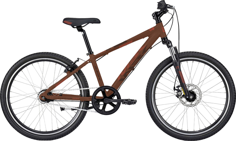Billede af MBK Mud XP Pige 26" 7g i mat rød farve, en cykel designet til unge piger med 7 gear og robust konstruktion.
