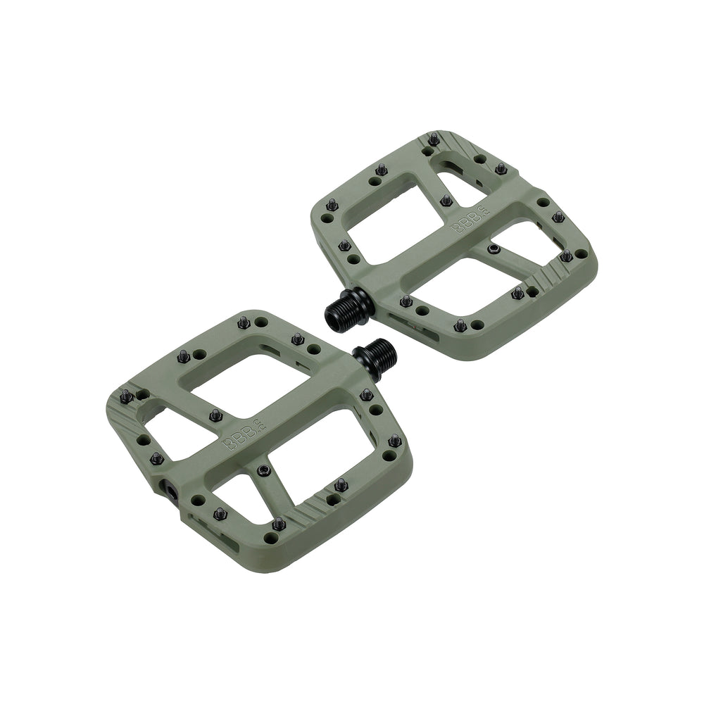 BBB Decoder pedal (9/16) udført i genanvendt kompositmateriale. Udskiftelige M3-stifter & & servicerbare lejer. Farve: Matgrøn, vægt: 399 g.