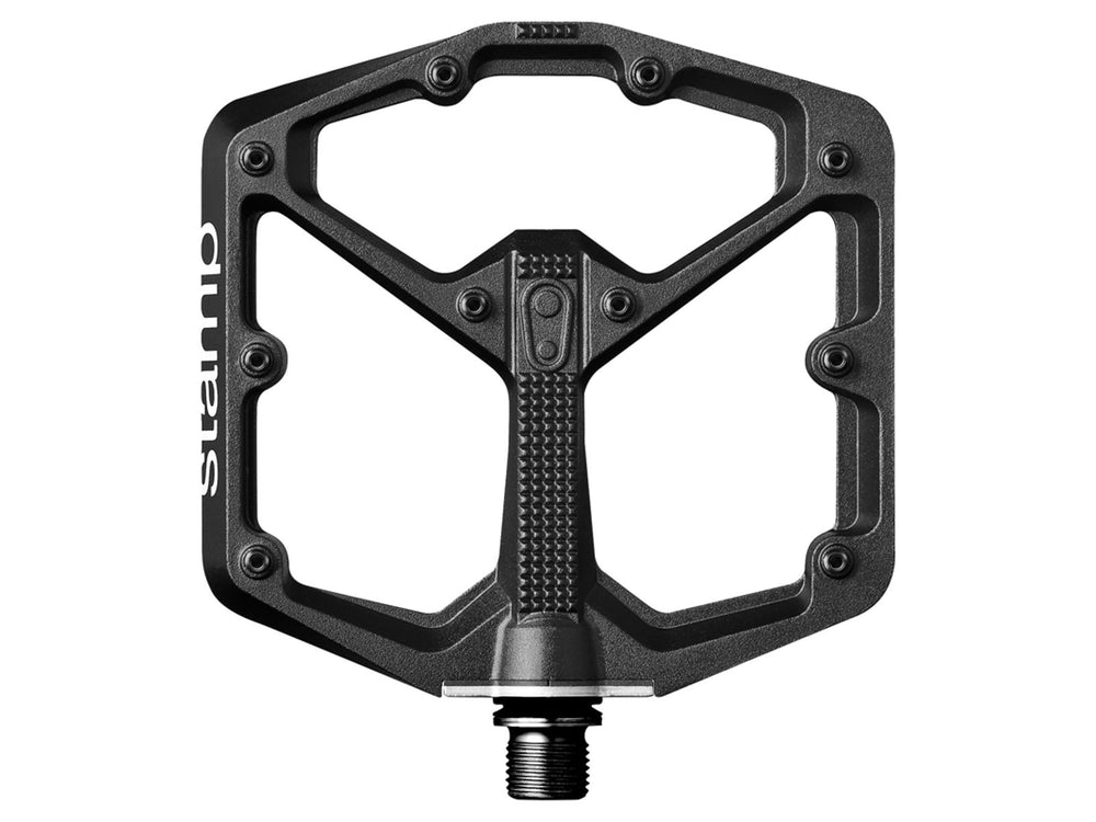 Billede af Crankbrothers Stamp 7 Large pedal i sort med grå detaljer, designet til cykling med høj ydeevne og greb.