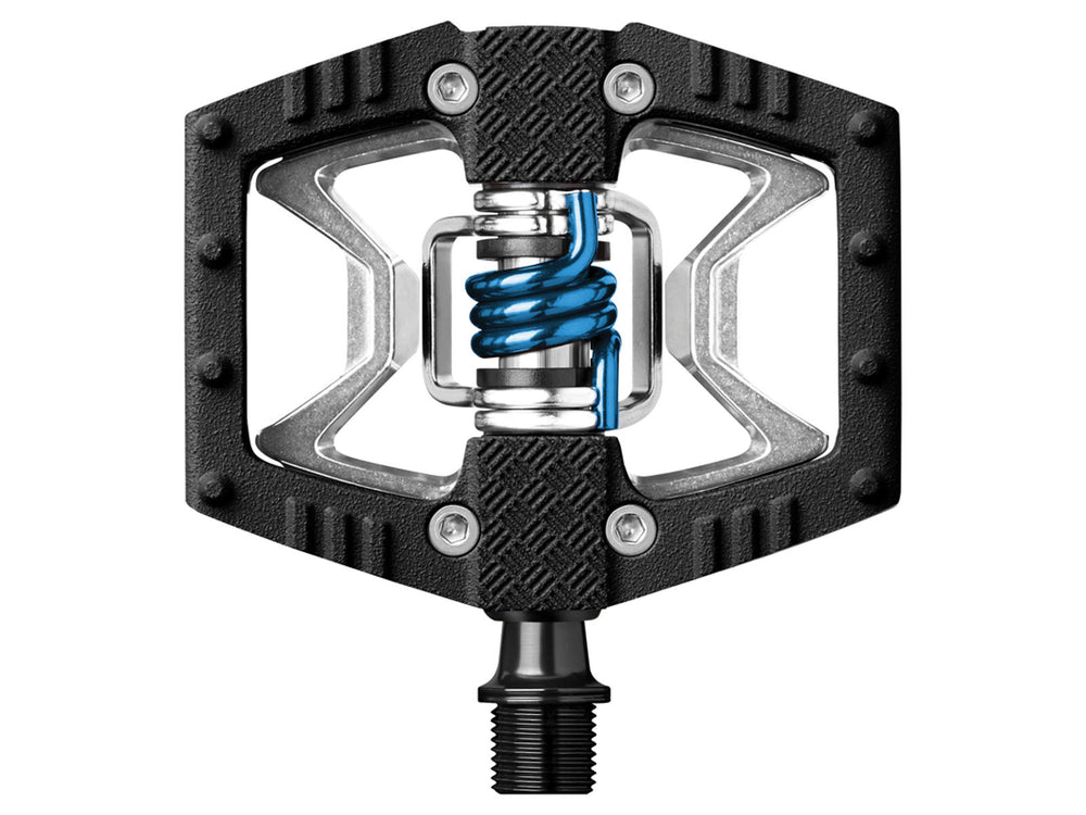 Billede af Crankbrothers Double Shot pedaler, der viser en robust og alsidig design med en kombination af platform og klipsystem, ideel til både mountainbike og landevejscykling.