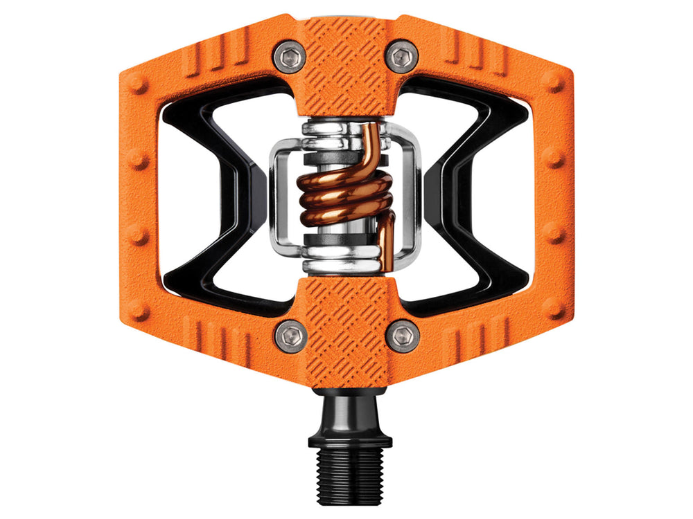 Billede af Crankbrothers Double Shot 2 pedaler i sort, designet til både clipless og platform brug, ideel til mountainbike-entusiaster.