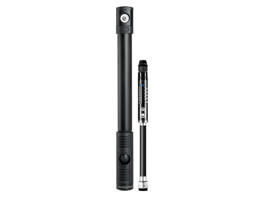 Crankbrothers Klic HP Gauge, en kompakt og præcis cykelpumpe med manometer til nem luftmåling, ideel til cyklister.