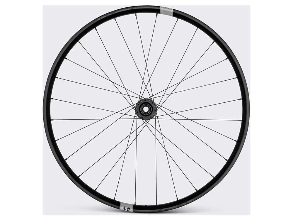 Crankbrothers Synthesis E-MTB Alloy hjul, designet til el-mountainbikes, med robust aluminiums konstruktion og slidstærke fælge, der sikrer optimal ydeevne og holdbarhed på ujævne terræner.