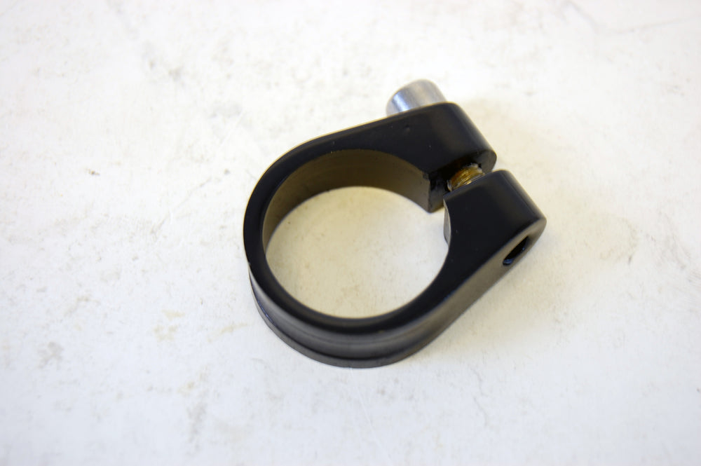 Bike Attitude clamp 28,6mm til sadelpind sort