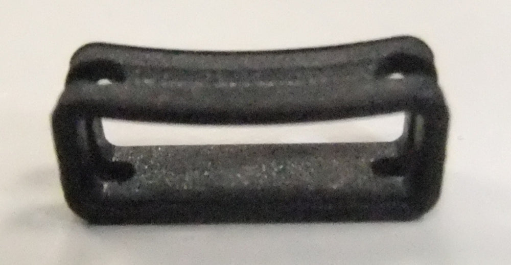 Billede af plastklemme til remme til gummibånd fra Pedalatleten, en lille sort klemme til cykeltilbehør.